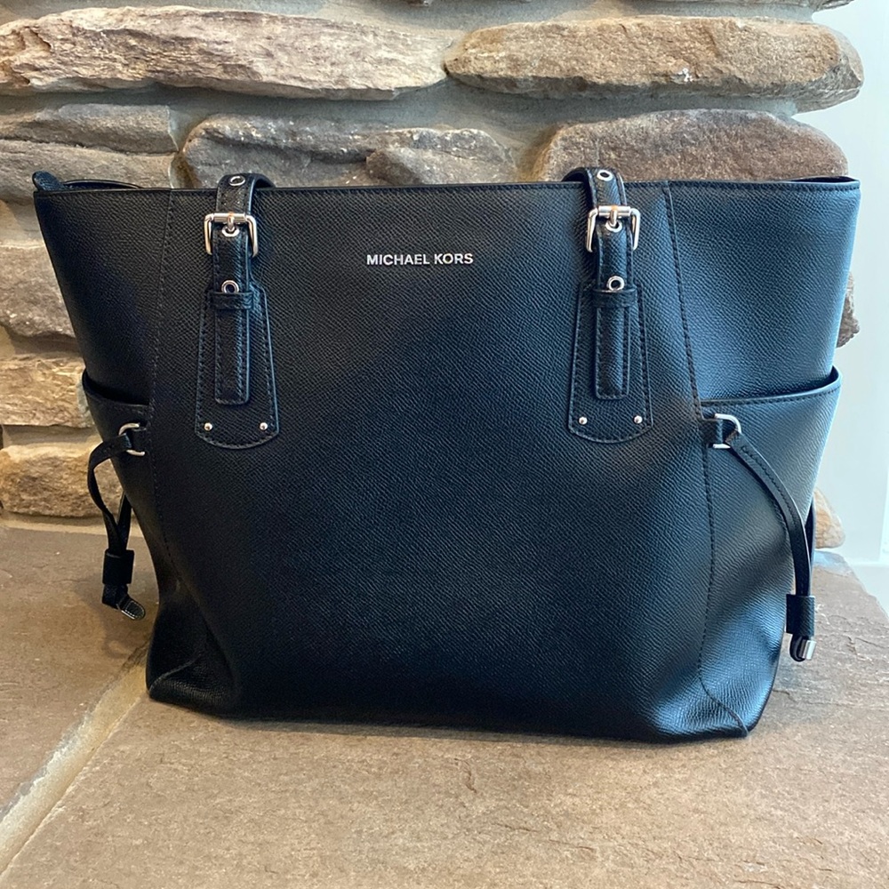 MICHAEL Michael Kors Voyager Signature Tote